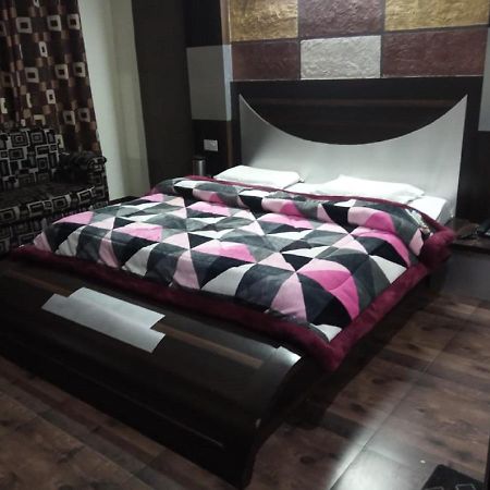 Hotel Shakuntala Katra  Bagian luar foto