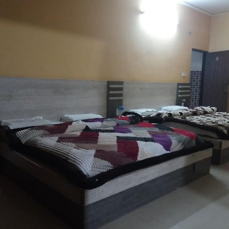 Hotel Shakuntala Katra  Bagian luar foto