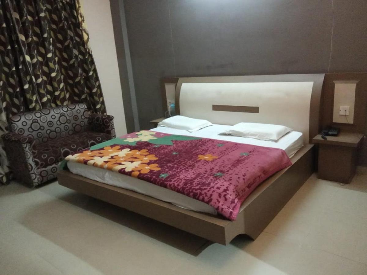 Hotel Shakuntala Katra  Bagian luar foto