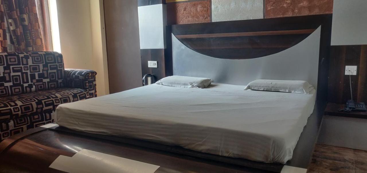 Hotel Shakuntala Katra  Bagian luar foto